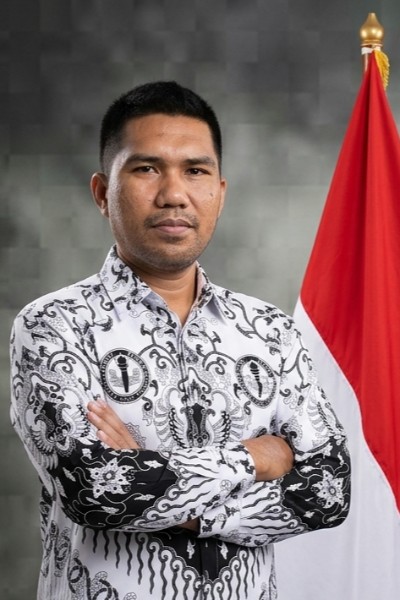 Sulaiman Rumfot, S.Pd