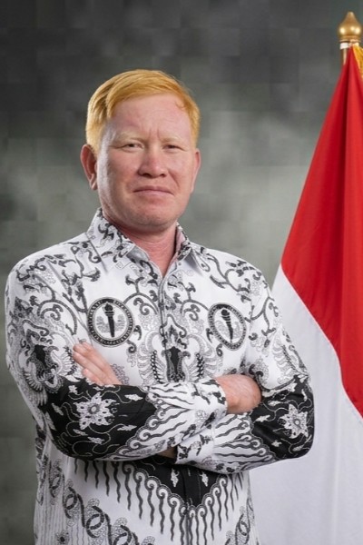 James Alex William, M.Pd