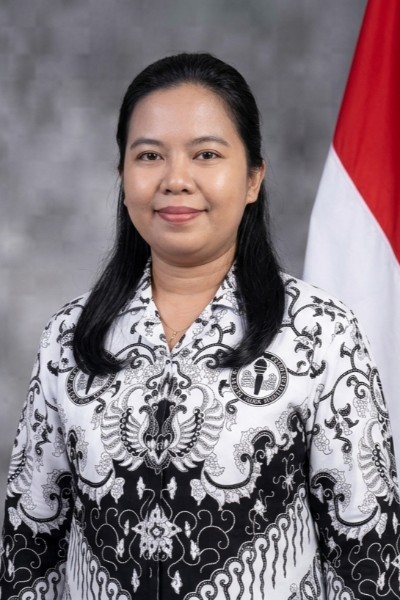 Fransisca Sari M. Pangalinan, S.Pd